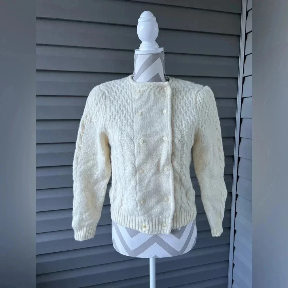 Vintage Robert Scott Ltd Wool Cableknit Floral Button Sweater Size 36 /M